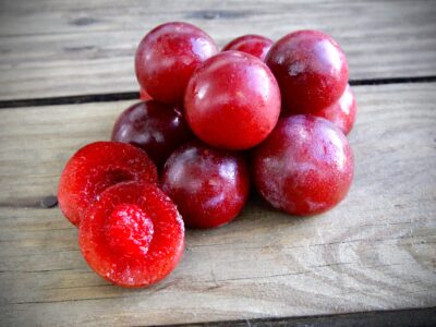 Organic USA-grown plums