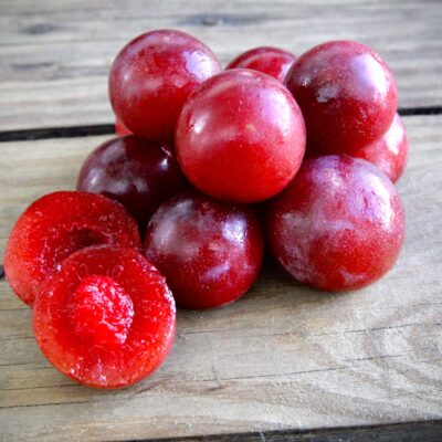 Organic USA-grown plums
